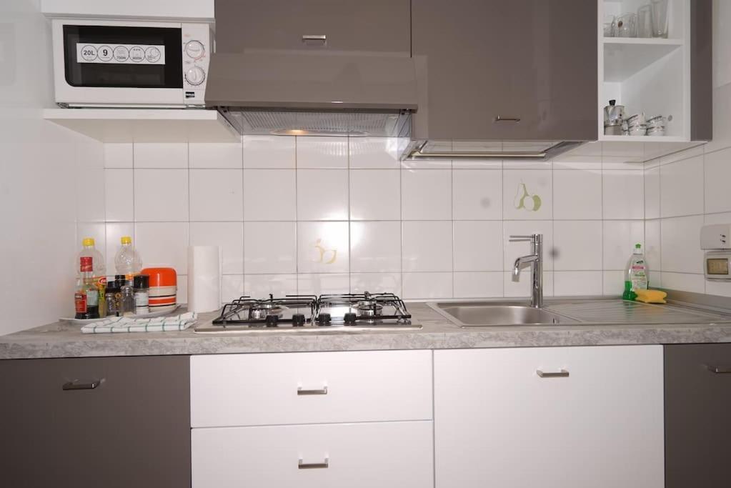 Central Guesthouse Cir 015146-Cni-01484 Milan Extérieur photo