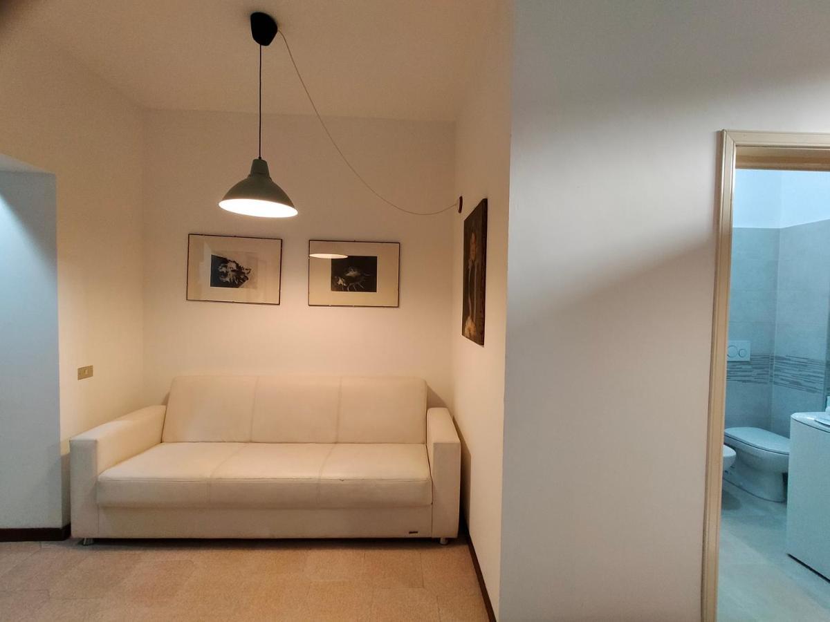 Central Guesthouse Cir 015146-Cni-01484 Milan Extérieur photo